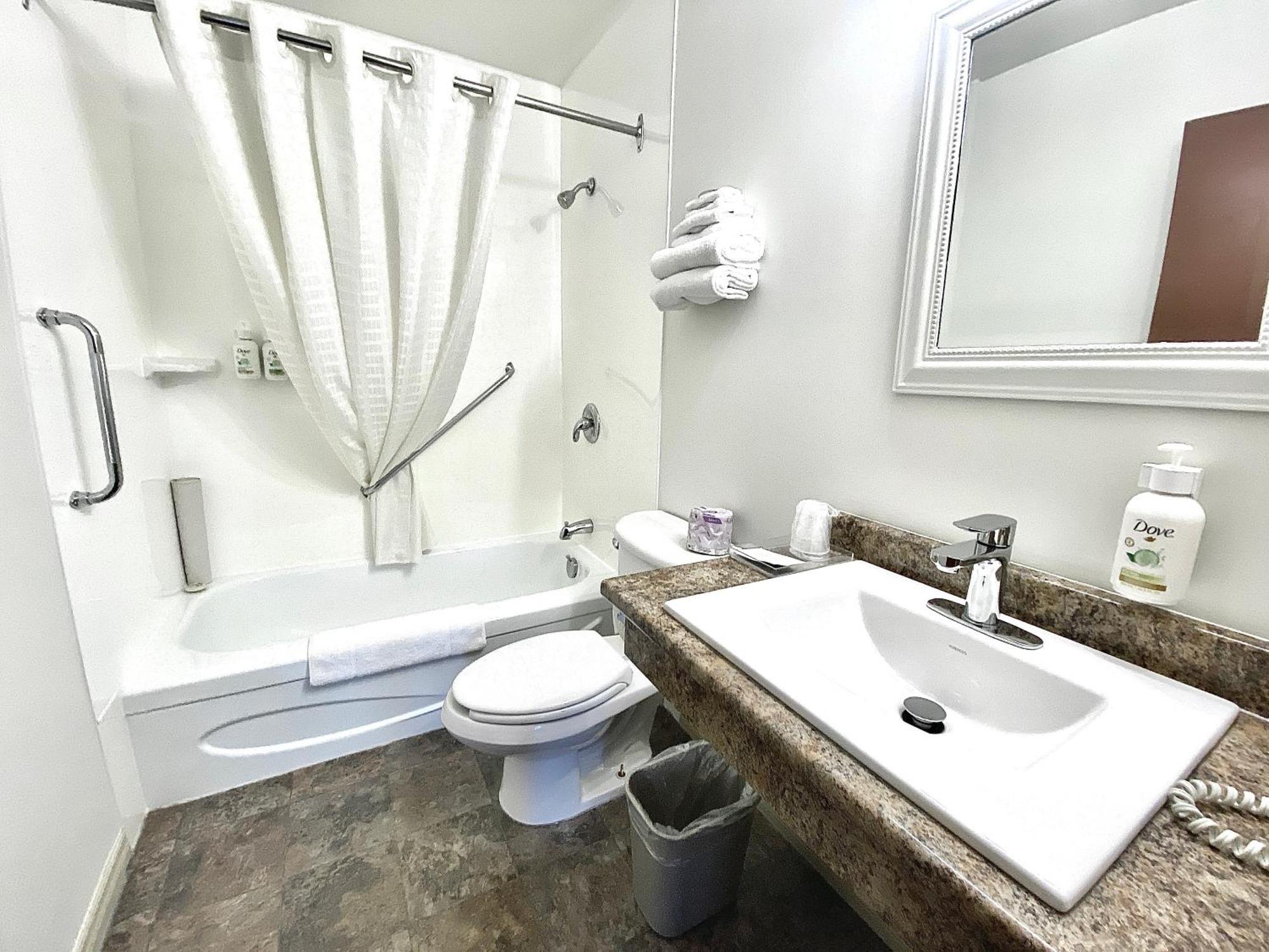 Arbutus Grove Motel Parksville Ngoại thất bức ảnh