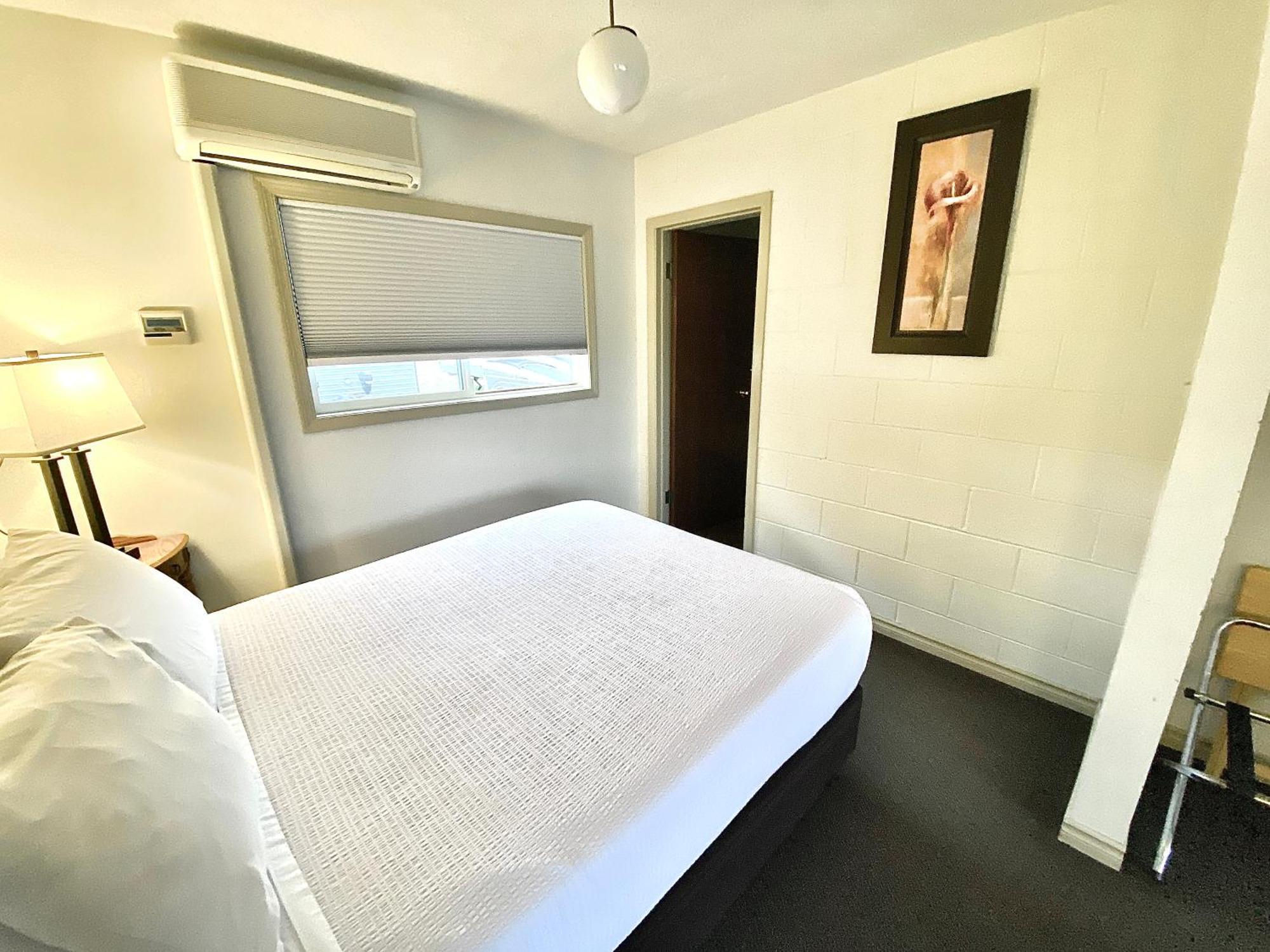 Arbutus Grove Motel Parksville Ngoại thất bức ảnh