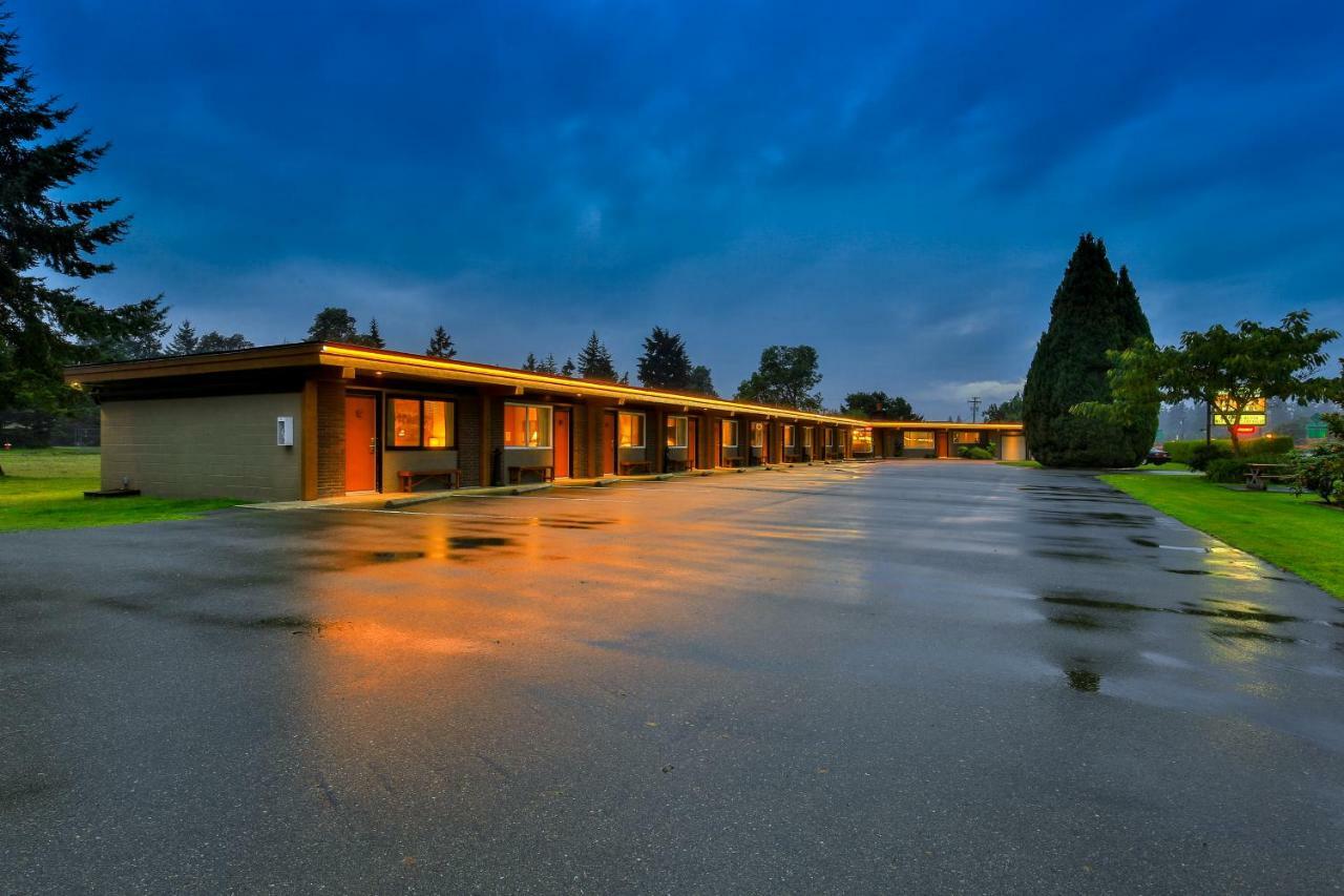 Arbutus Grove Motel Parksville Ngoại thất bức ảnh